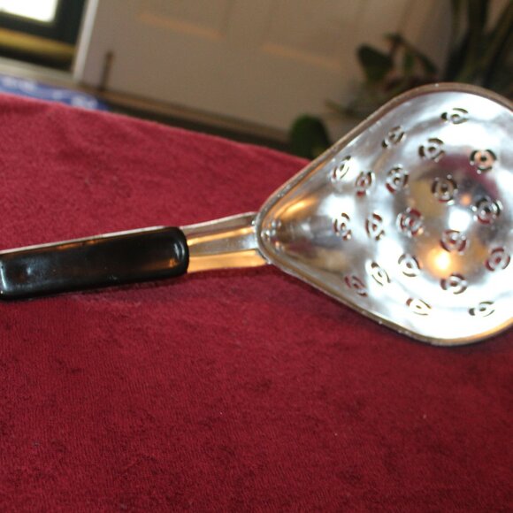 Aeternum Italy stainless steel Colander/pasta scoop with black handle - Picture 4 of 4